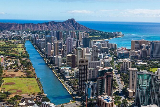 Private Transfer from Honolulu (HLN) Airport to Ko Olina - Where you meet your driver at Daniel K. Inouye International Airport