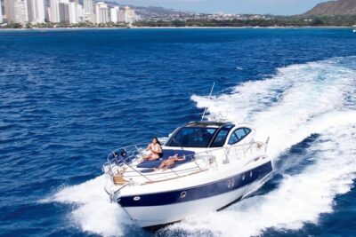 Private Yacht Charter - Meeting at 43 Holomoana St: keep the start simple