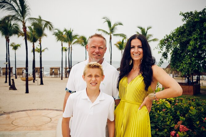 Professional Photo Shoot: Hire a Photographer in Honolulu - Photo delivery: the viewing gallery and your final image count