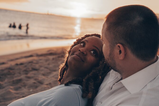 Professional Photo Shoot: Hire a Photographer in Honolulu - Logistics that affect your stress level: transportation, weather, and communication