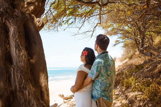Professional Photographer in Honolulu - During the shoot: posing help, lighting care, and real direction