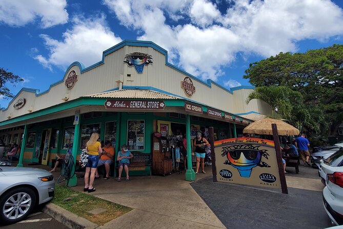 Round Trip North Shore Shuttle from Waikiki to Haleiwa Town / Haleiwa Harbor - Haleiwa Boat Harbor: coastline views and the simplest way to feel the North Shore