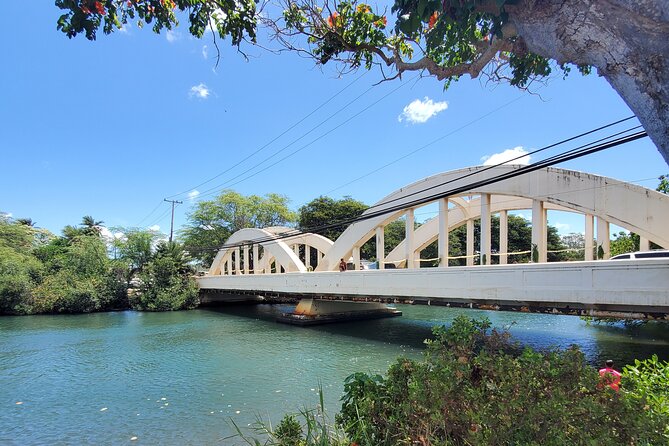 Round Trip North Shore Shuttle from Waikiki to Haleiwa Town / Haleiwa Harbor - Haleiwa Town and North Shore Marketplace: best place to reset your day