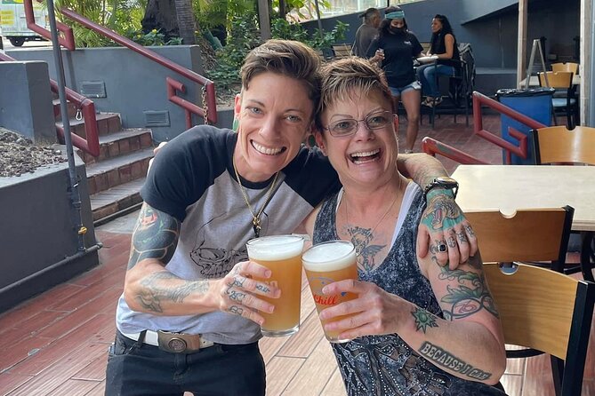Sips & Secrets of Hawaii Pub Crawl - Four Waikiki Bars, One Beer Each: What Happens at Each Stop