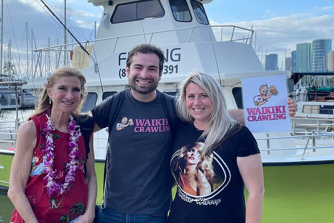 Sips & Secrets of Hawaii Pub Crawl - How to Turn This Crawl Into a Smooth Night (Food, Pace, and Beer)