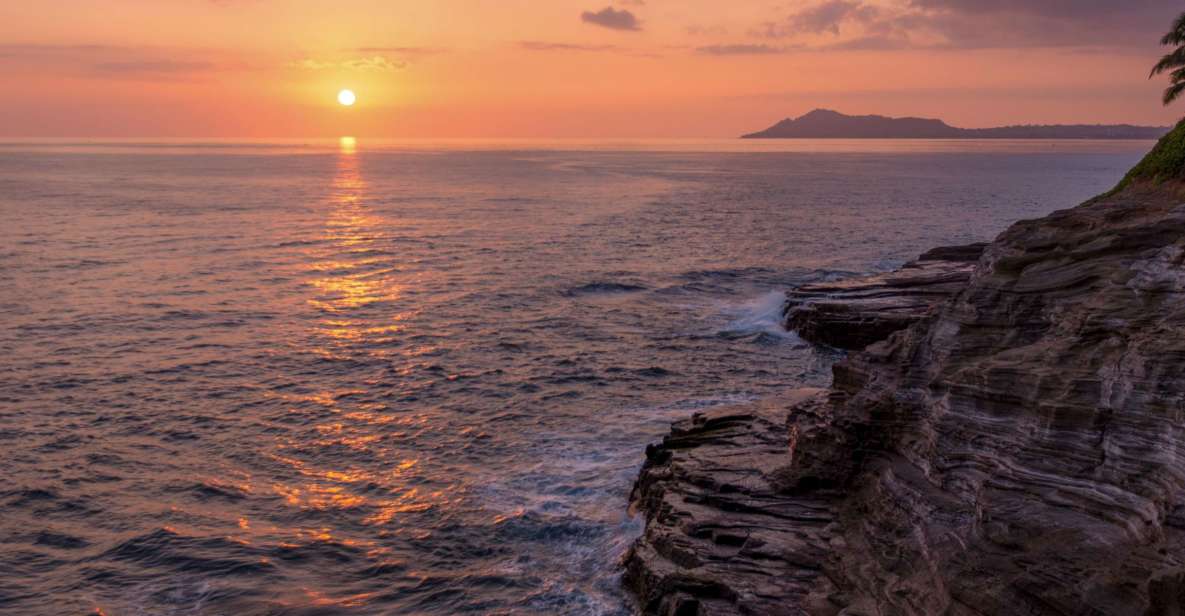 Small Group Tour of Honolulu Scenic Vistas with Sunset - Stop 1: Pali-style panoramic framing from a high viewpoint above Honolulu