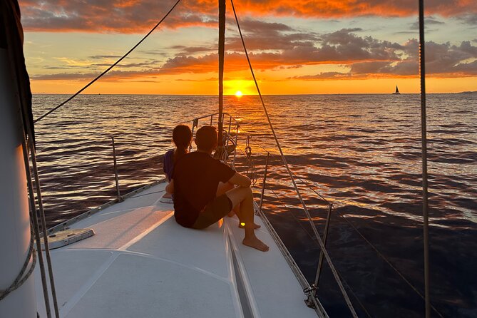 Small Group Waikiki Sunset Sailing Tour - Waikiki Beach stop: 30 minutes for shoreline views and marine life time