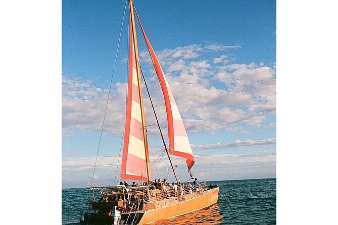 South Shore Open Sail from Kewalo Harbor Including Drinks - Why Na Hoku II feels so low-stress for Oahu