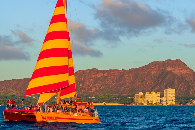 South Shore Open Sail from Kewalo Harbor Including Drinks - Music, vibes, and the pace of a 1.5-hour sail