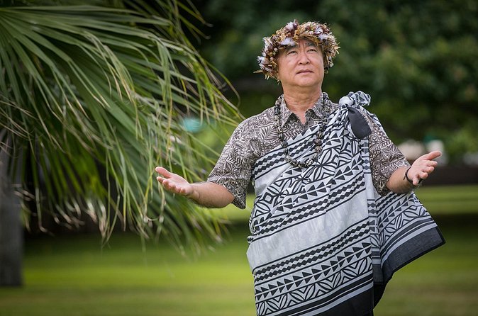 Spiritual Hawaiian Culture Tour from Honolulu - Getting to the sights: pickup, the Mercedes mini van, and time reality