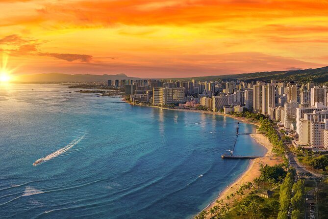 Sunset Cruise along Waikiki Coastline - Diamond Head to City Lights: what the 90 minutes actually feels like