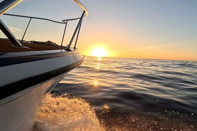 Sunset Cruise along Waikiki Coastline - Price and value at $124: what you’re really paying for