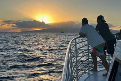 Sunset Cruise Waikiki - Golden Hour Cocktail Cruise - Diamond Head Lighthouse from the sea: the first stop worth showing up for