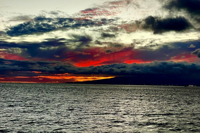 Sunset Dinner Cruise in Honolulu, Hawaii - Sailing After Dinner: Music, City Lights, and the Real Finale