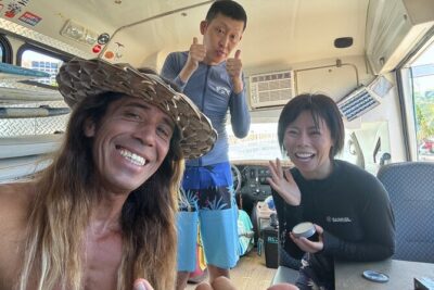 Surf Lessons get your Social Media video & photos you Surfing HI. - The 10–15 Minute Land Demo That Sets You Up to Succeed