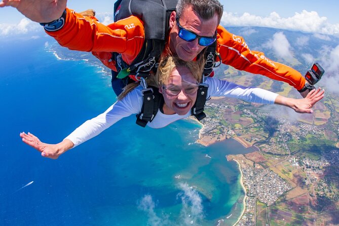 Tandem Skydiving with GoJump in Hawaii - The Views You’re Really Paying For