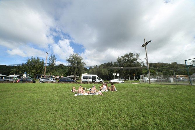 Transportation to North Shore - Time on the North Shore: Where Waimea Valley and Waimea Bay Fit In