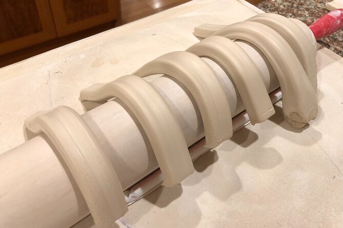 Two-hours handmade ceramic class, make your own souvenir Honolulu - Timing strategy: book early to avoid shipping stress