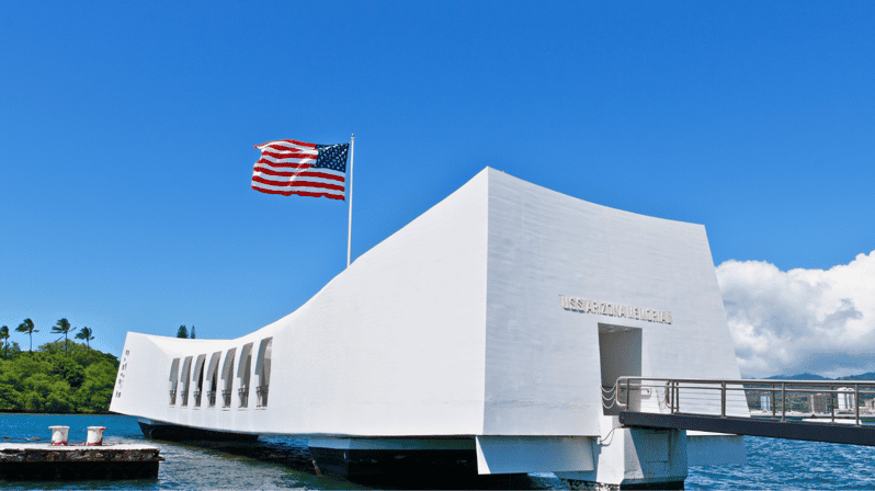 USS Arizona Memorial - Honolulu City - Pearl Harbor Tour - Inside Pearl Harbor National Memorial: Visitor Center and WWII Exhibits