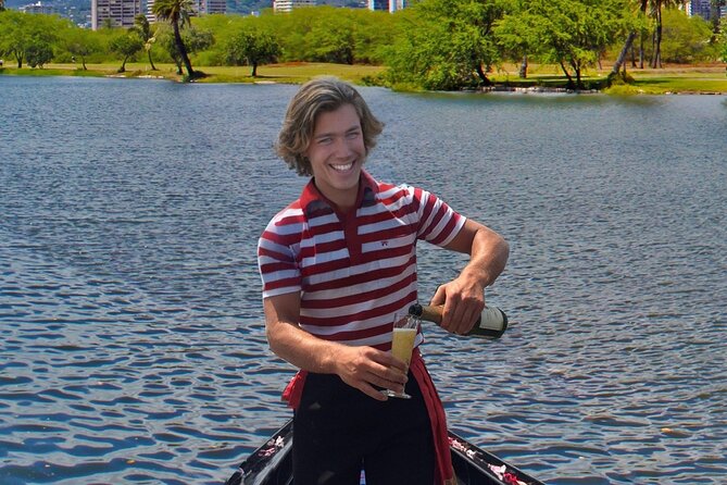 Valentine's Waikiki Gondola Cruise - Ala Wai gondola vs. typical Waikiki sightseeing: what’s the point?