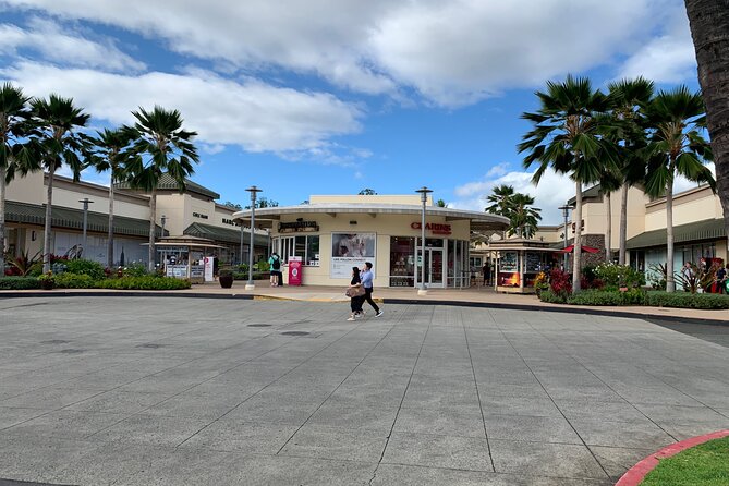 Waikele Outlet Shopping Shuttle - Why a Waikele Outlet Shuttle Makes Sense on Oahu