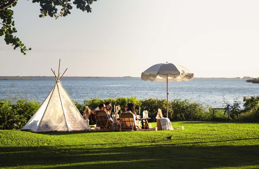Waikiki : Beach Picnic with Professional Photography! - Should You Book This Waikiki Beach Picnic With Professional Photography?