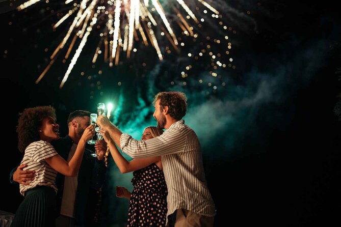 Waikiki Friday Fireworks Cruise Including Transportation - Getting From Your Hotel: Pickup and Timing That Actually Matters