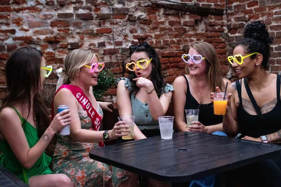 Waikiki Ghosts Boos and Booze Haunted Pub Crawl - The Beach Bar and Surf Bar Waikiki: where the tour turns social