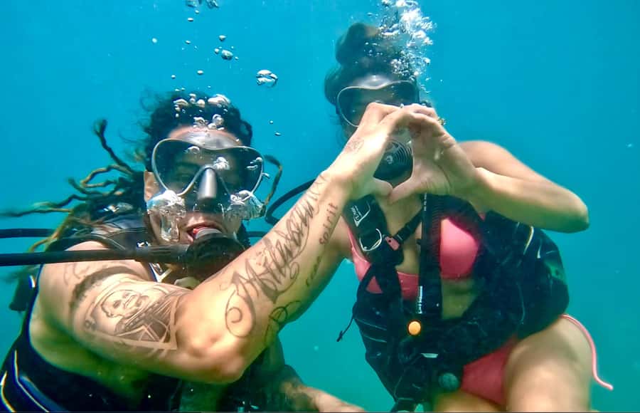 Waikiki: Honolulu Beginner Scuba Diving with Videos - Why Magic Island Lagoon is a smart choice for your first scuba session