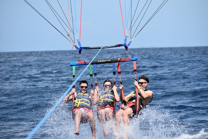 Waikiki: Parasailing in Hawaii - Gear, Harness, and the Crew That Makes It Feel Easy