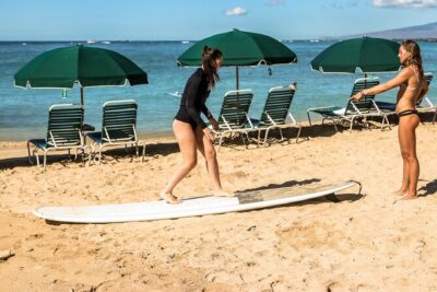 Waikiki Private Group Surf Lesson - What happens on land first: the safety + technique briefing (15–30 minutes)
