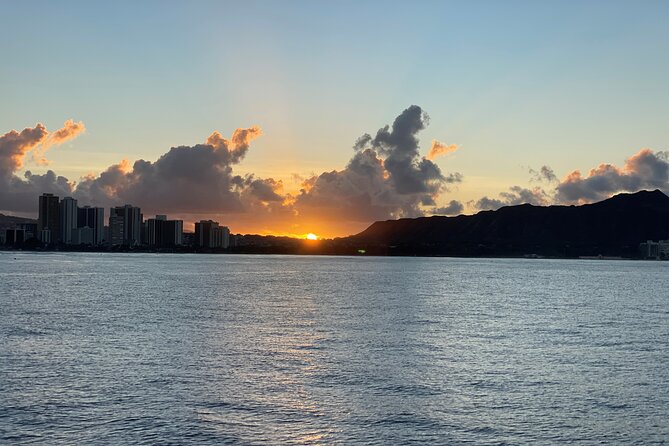 Whale Watching and Sunrise Breakfast Cruise in Honolulu - Weather, cancellations, and the minimum-traveler reality